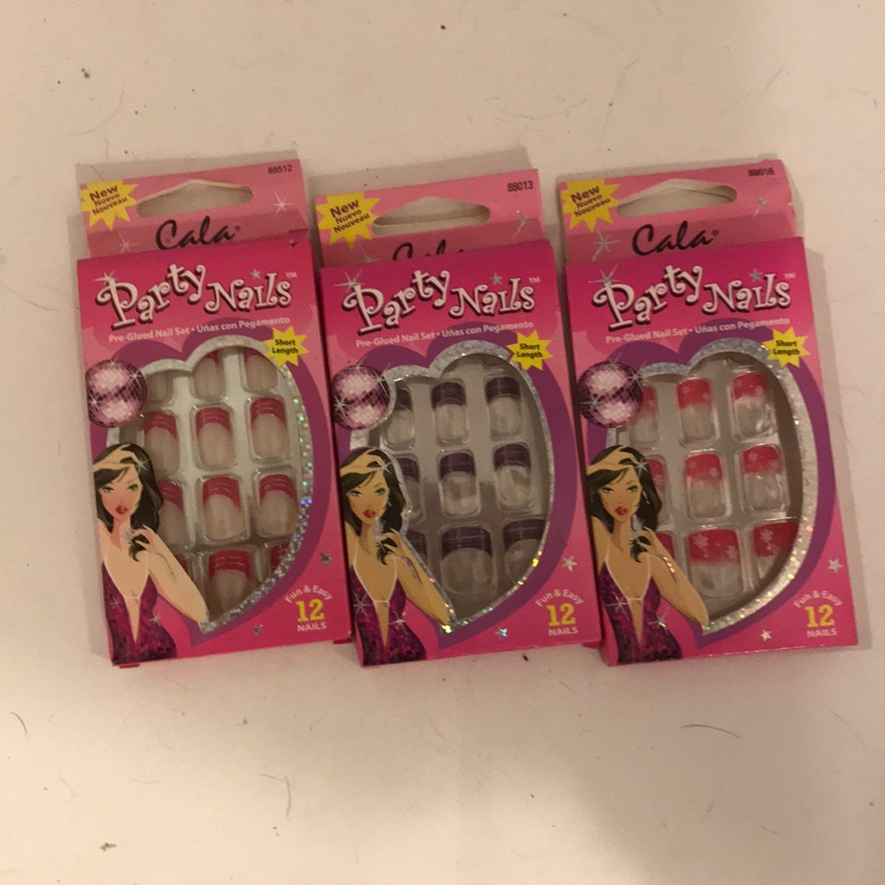 Cala Party Nails.